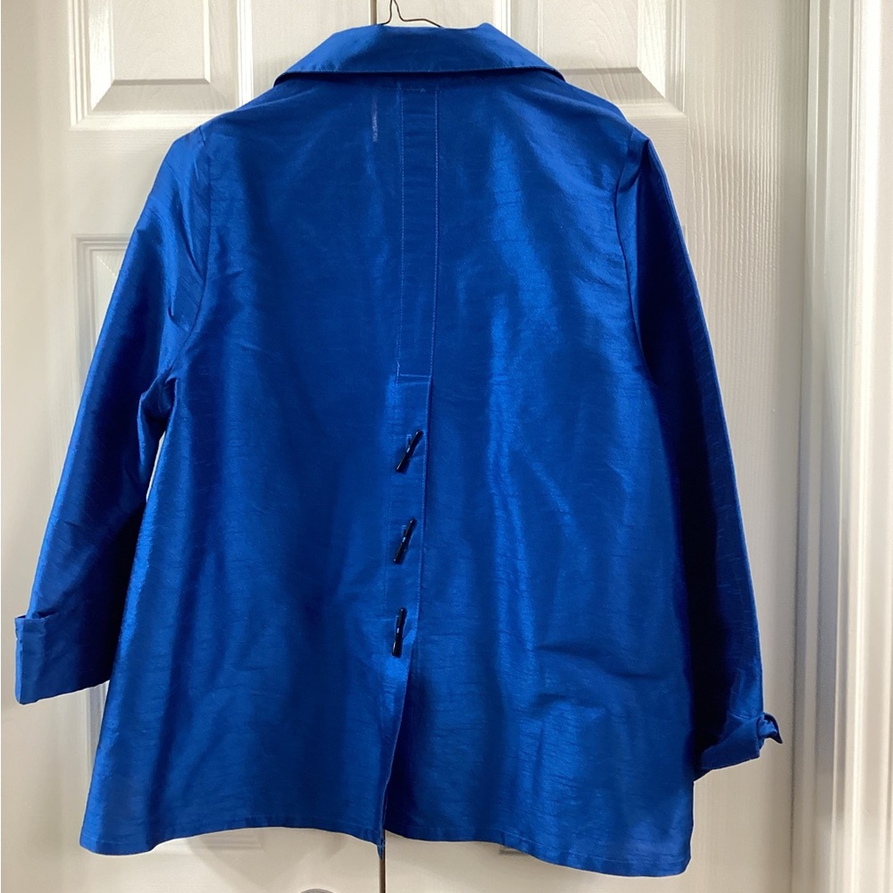 Elegant Blue Women's Blouse - Picture 3 of 3